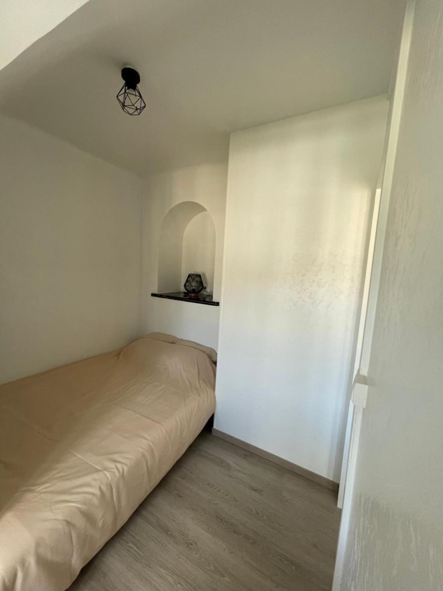 Appartement Renove Tout Equipe, Centre Ville, Proche De La Gare Et Commerce Флер Экстерьер фото